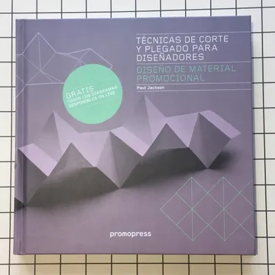 Técnicas de corte y plegado para diseñadores